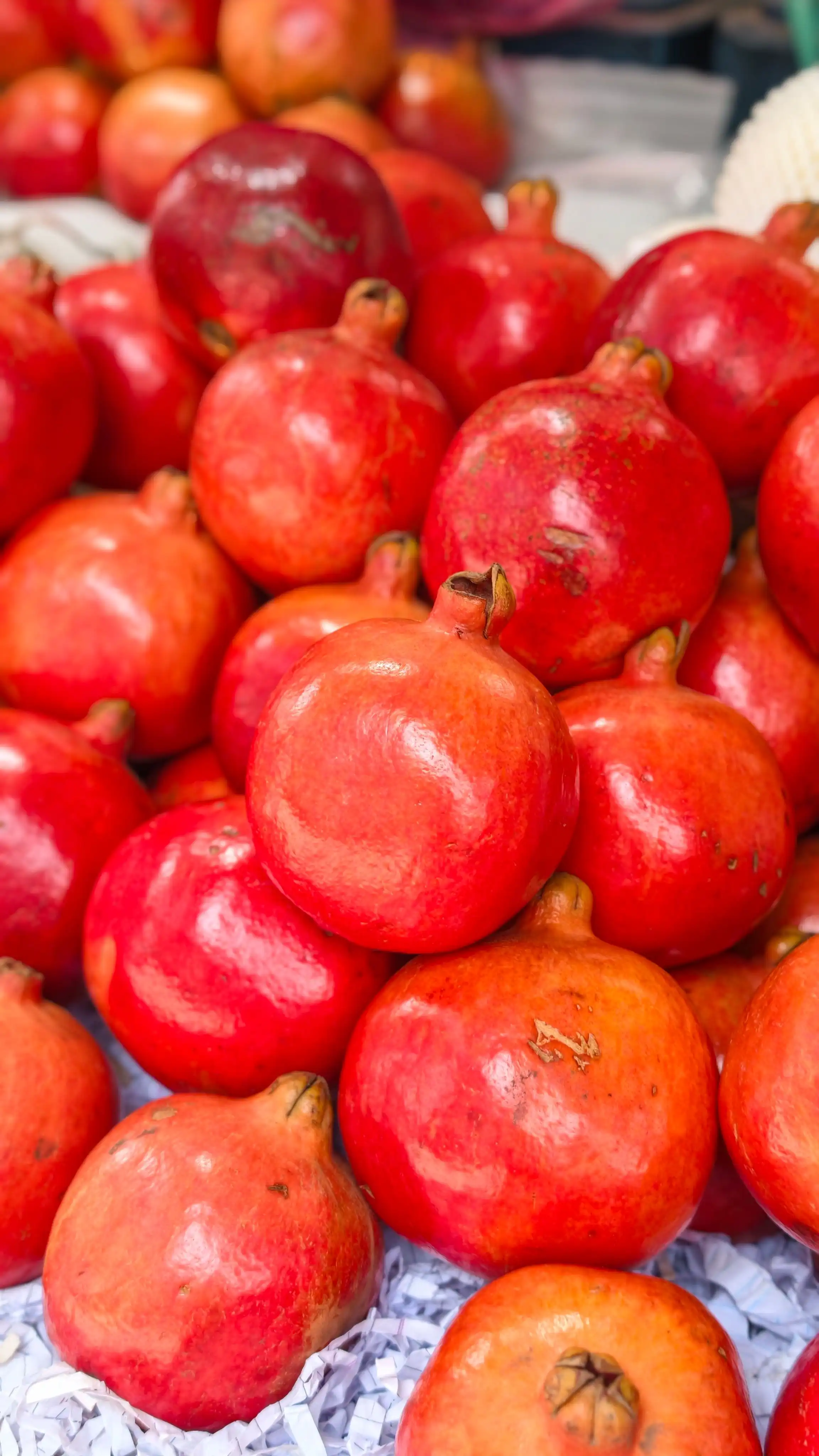 Fresh Pomegranate (Bhagwa)